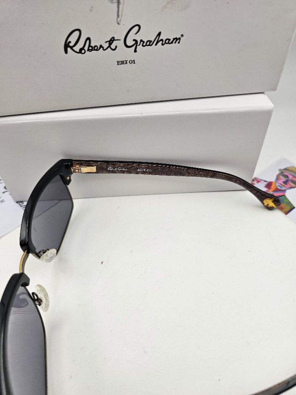 Robert Graham “Jackson” Sunglasses – Black Frame, Grey Lenses – Full Set - NIB - Picture 4 of 10